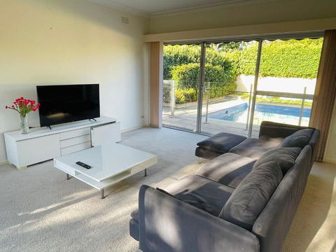 Home In Brighton - Tourism Hervey Bay 0