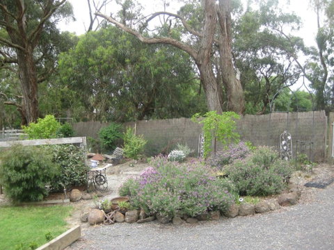 Honeyeater Cottage - Hervey Bay Accommodation 0