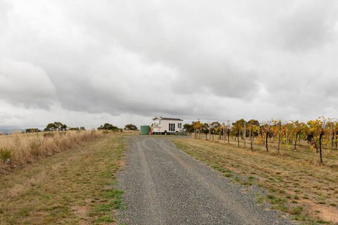 Hounds Run Vineyard - Tiny House In The Grampians - Tourism Hervey Bay 3