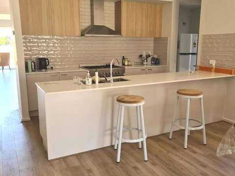 House Near The Lake Hosted By Rani - Hervey Bay Accommodation 0