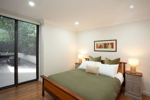 Huge 3 Bed Camperdown Garden Apt W Parking Aircon - Hervey Bay Accommodation 2