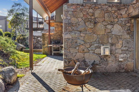 Ice 3 - Hervey Bay Accommodation 1