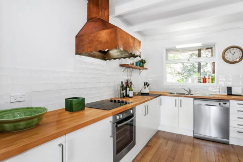 Idyllic Ingram - Hervey Bay Accommodation 2