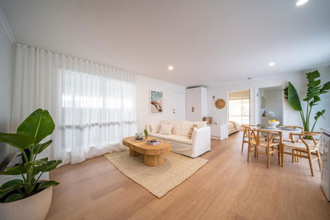 ILUKA Luxe Accommodation, Relaxed Coastal Vibe - Tourism Hervey Bay 0