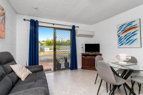 Iluka Villa 4 - Hervey Bay Accommodation 2
