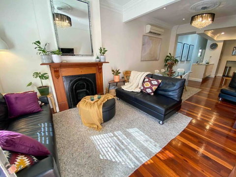 Immaculate 3 Bed City Home - Close To Everything! - Hervey Bay Accommodation 0