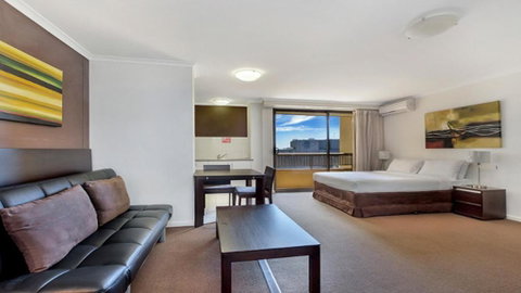 In The City Studio At College St - Hervey Bay Accommodation 2
