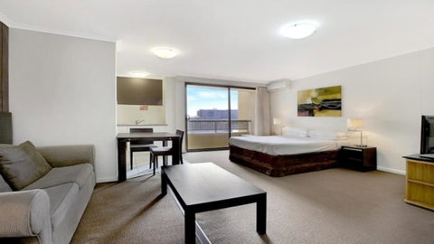 In The City Studio At College St - Hervey Bay Accommodation 0