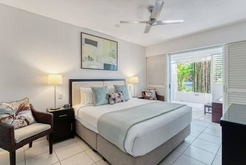 In The Tropics Balcony Oasis At The Beach Club - Hervey Bay Accommodation 1