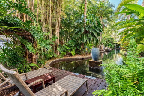 In The Tropics Balcony Oasis At The Beach Club - Hervey Bay Accommodation 2