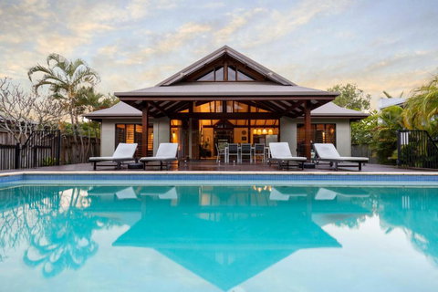 Indah Port Douglas - Hervey Bay Accommodation 1