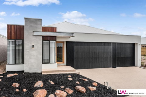 Indented Heads Beach House - Hervey Bay Accommodation 0