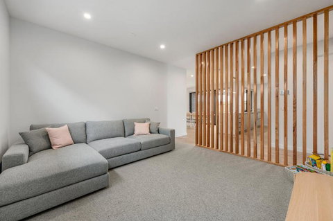 Indented Heads Beach House - Hervey Bay Accommodation 3