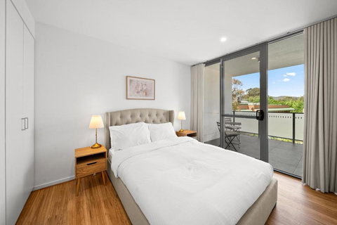 Indoor Pool Gym: Modern Hideout 12-Min From CBD - Hervey Bay Accommodation 1