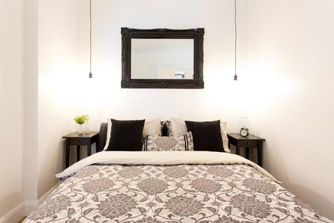 Industrial Central Apartment - Shop 8 - Hervey Bay Accommodation 0