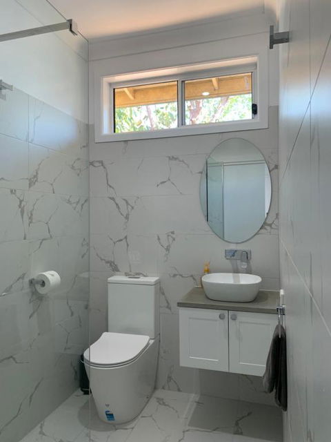 Inner Beauty Near Hosp 3BR Ample Parking W Wifi - Tourism Hervey Bay 0