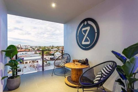 Inner City 1 Bedroom Apartment With Rooftop Pool And Parking - Serain Residences - Hervey Bay Accommodation 3