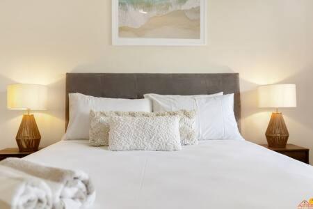 Inner City Cairns Vacation Unit - Tourism Hervey Bay 1