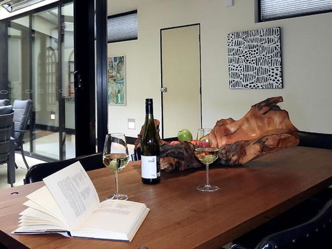 Inner City Executive Living - Tourism Hervey Bay 2