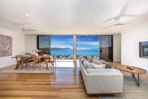 Incredible Views, Open Spaces, Holiday Villa Townsville - Hervey Bay Accommodation 0