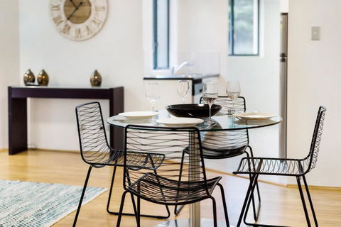 Inner City Retreat In Pyrmont 1 Bdrm With Car Space - 28 Mill - Tourism Hervey Bay 3