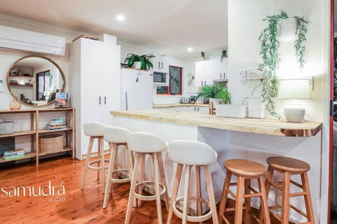 Insane Views Luxe Furnishing House On Highest Hill - Tourism Hervey Bay 1