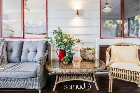 Insane Views Luxe Furnishing House On Highest Hill - Tourism Hervey Bay 3