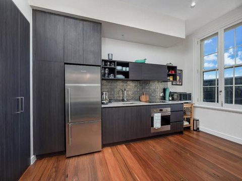 Inner-City Apartment Minutes Walk To Dining Hubs - Hervey Bay Accommodation 0