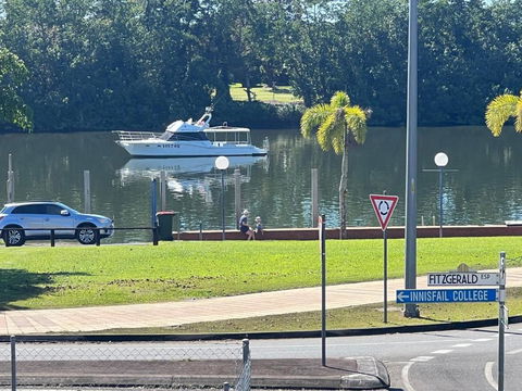 Innisfail Riverfront Motel - Tourism Hervey Bay 1