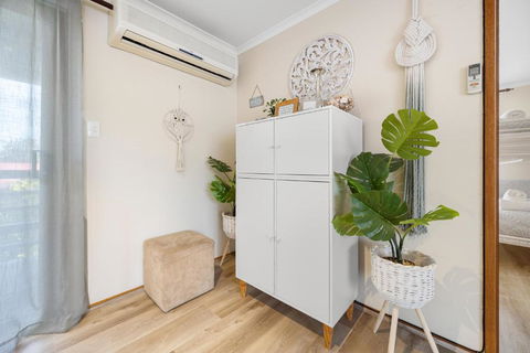 INVERLOCH - 2 Separate Houses In One! - Hervey Bay Accommodation 3