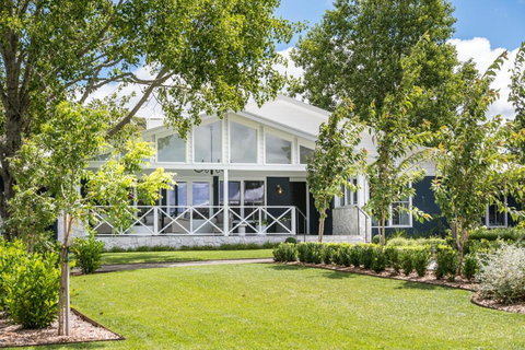 Isca House, Exeter, NSW - Hervey Bay Accommodation 3