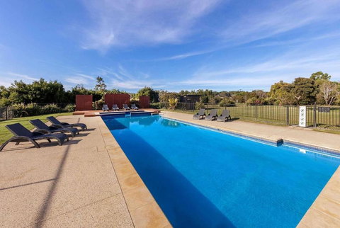 Isla Villa, Cowes, Phillip Island. - Hervey Bay Accommodation 0