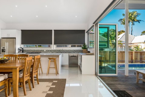 Aditi - Timber Vacation Home - Hervey Bay Accommodation 3