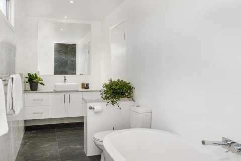 Aditi - Timber Vacation Home - Hervey Bay Accommodation 0