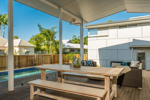 Aditi - Timber Vacation Home - Hervey Bay Accommodation 2