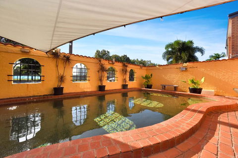 Adobe Motel - Hervey Bay Accommodation 1