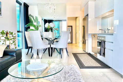 AdriaticBlu Luxe 2 Bed Apartment With Stunning Ocean Views - Hervey Bay Accommodation 3