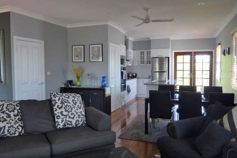 Aerwyn Brae - Tourism Hervey Bay 1