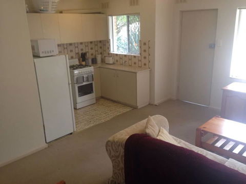 Affordable Comfortable Inglewood Apartment+Pool - Tourism Hervey Bay 0