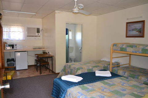 Affordable Gold City Motel - Hervey Bay Accommodation 2