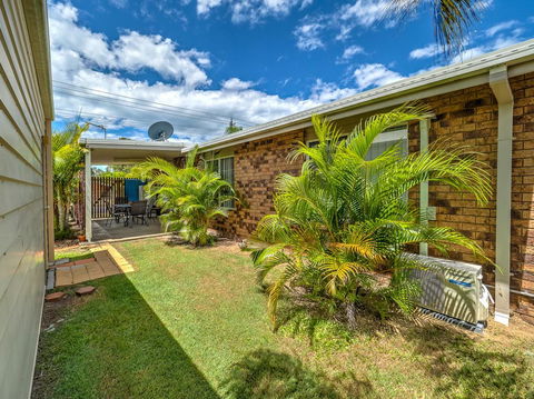 Affordable Holiday Home - Hervey Bay Accommodation 1
