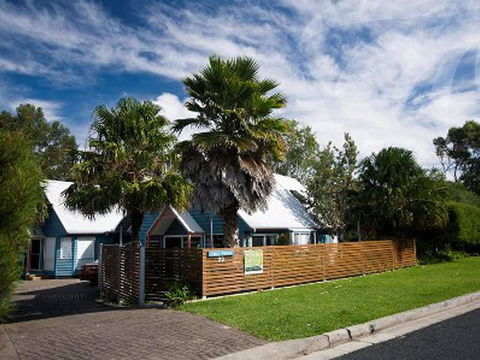Affordable Twin Peaks 2 - Tourism Hervey Bay 0