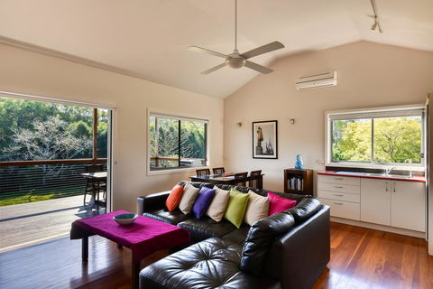 Afterglow Cottages - Hervey Bay Accommodation 1
