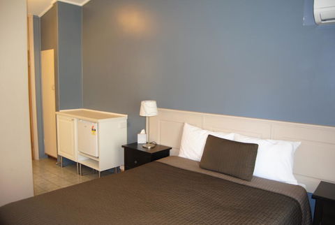 Airlie House Motor Inn - Tourism Hervey Bay 3