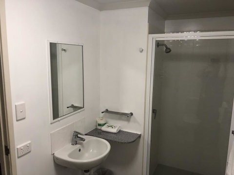 Airlie Waterfront Accommodation - Hervey Bay Accommodation 3