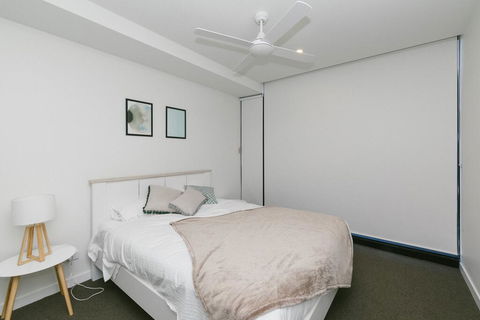 AirTrip Apartment II On Cordelia Street - Hervey Bay Accommodation 3