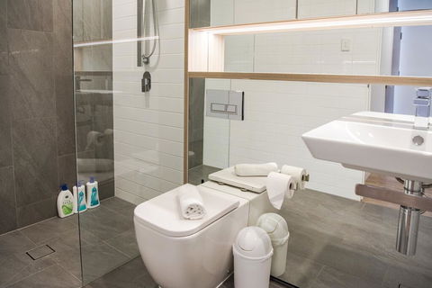 AirTrip Apartments On Tribune Street - Hervey Bay Accommodation 3