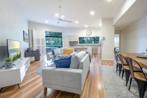 Ait Shona - Happy Place. Apt 10 Haven On The Park - Hervey Bay Accommodation 0
