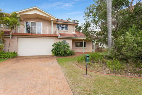 Ajax Avenue, 6 - Tourism Hervey Bay 2