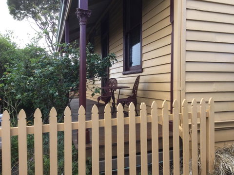 Albion Cottage - Hervey Bay Accommodation 2